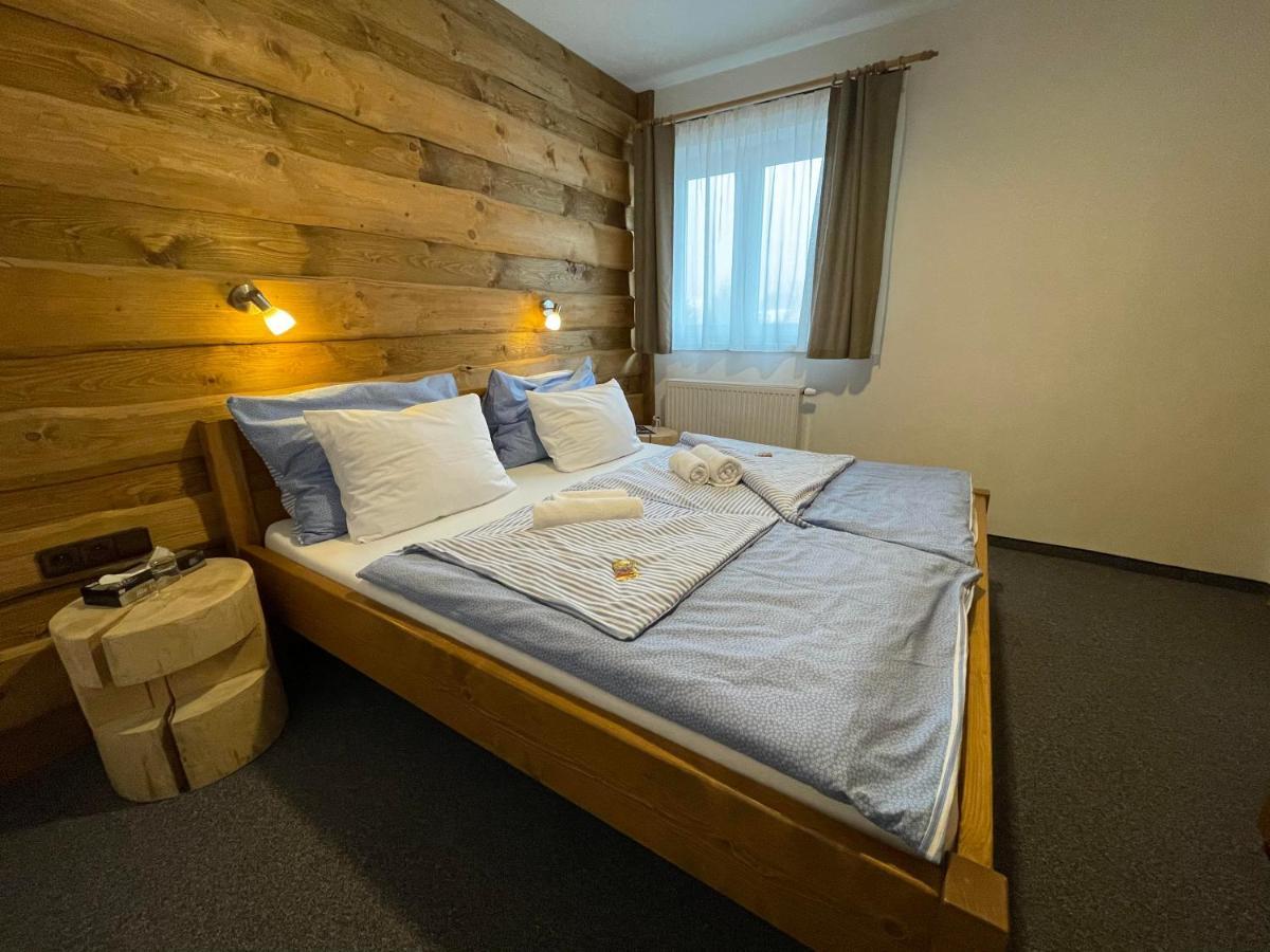 Hotel Kristian Kubova Hut Exterior photo